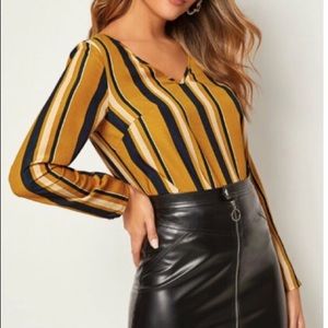 👚 NEW SHEIN V- Neck Striped blouse
